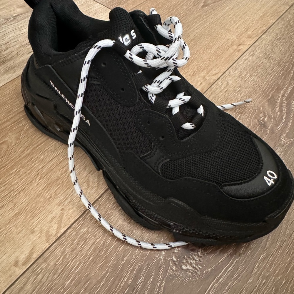 Balenciaga Black and White Triple S Sneaker - Picture 2 of 3